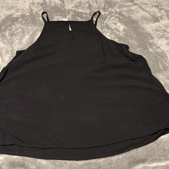 Old Navy Black Tank Top - Picture 3 of 5